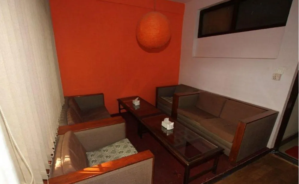 Hotel Earth House Kathmandu 2*,  Nepal