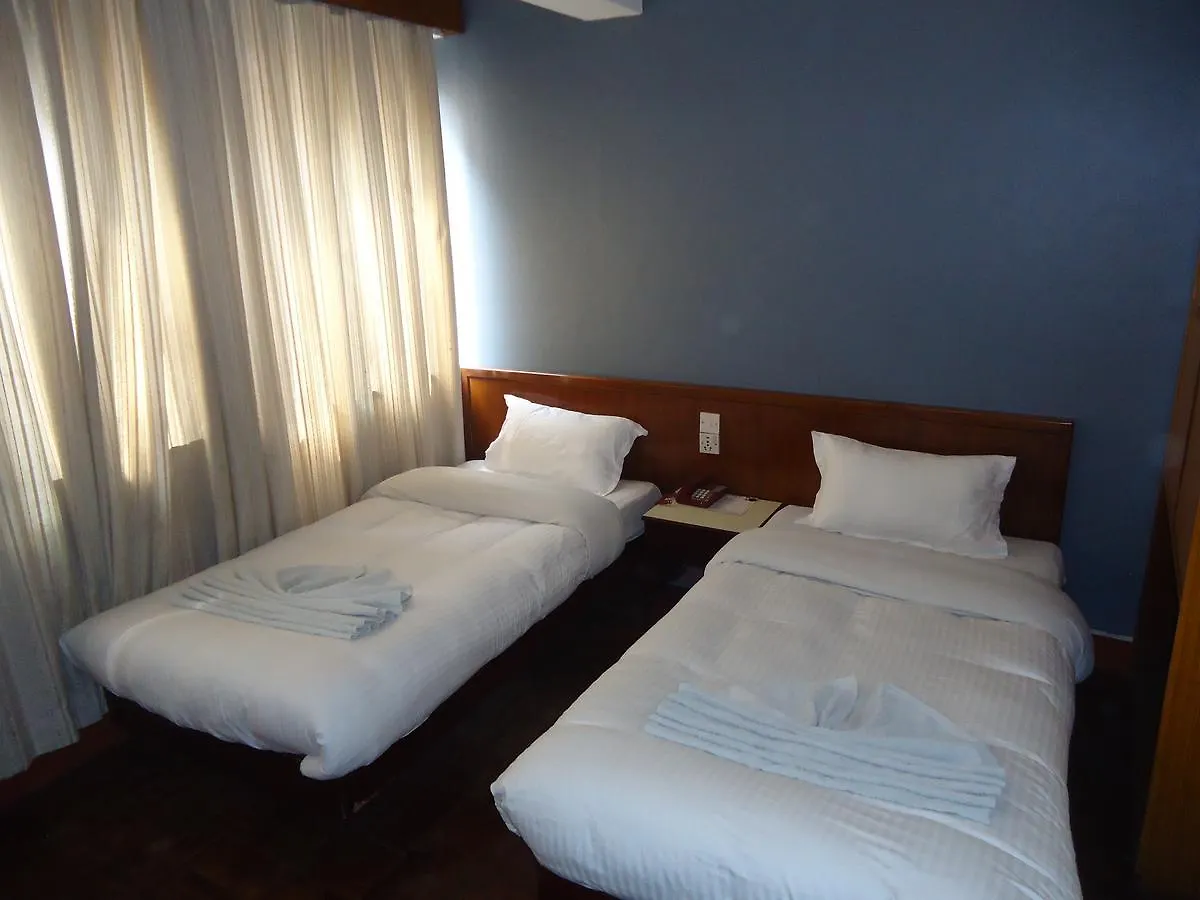 Hotel Earth House Kathmandu 2*,  Nepal